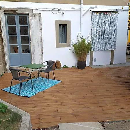 Le 9 De Cour, Chaco Bed & Breakfast 3*