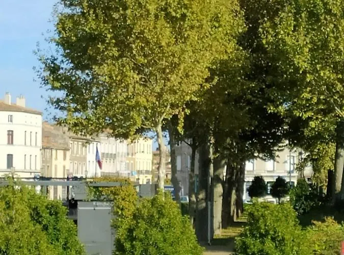 Bed & Breakfast Le 9 De Cour, Chaco 3*