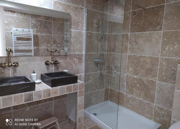 Le 9 De Cour, Chaco Carcassonne