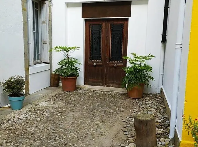 Bed & Breakfast Le 9 De Cour, Chaco 3*