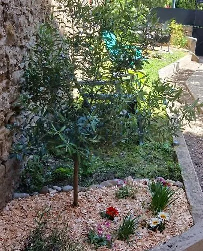 Bed & Breakfast Le 9 De Cour, Chaco 3*