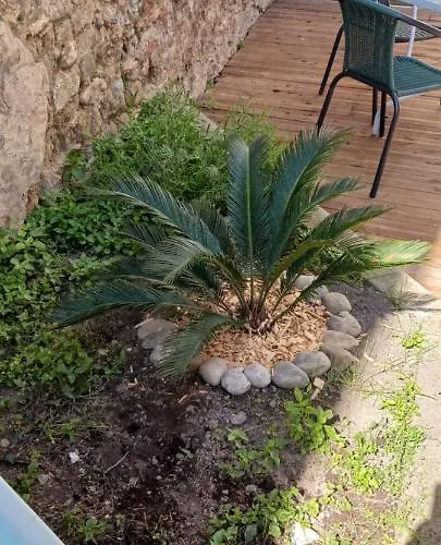 Le 9 De Cour, Chaco Bed & Breakfast 3*