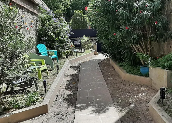 Le 9 De Cour, Chaco 3* Carcassonne